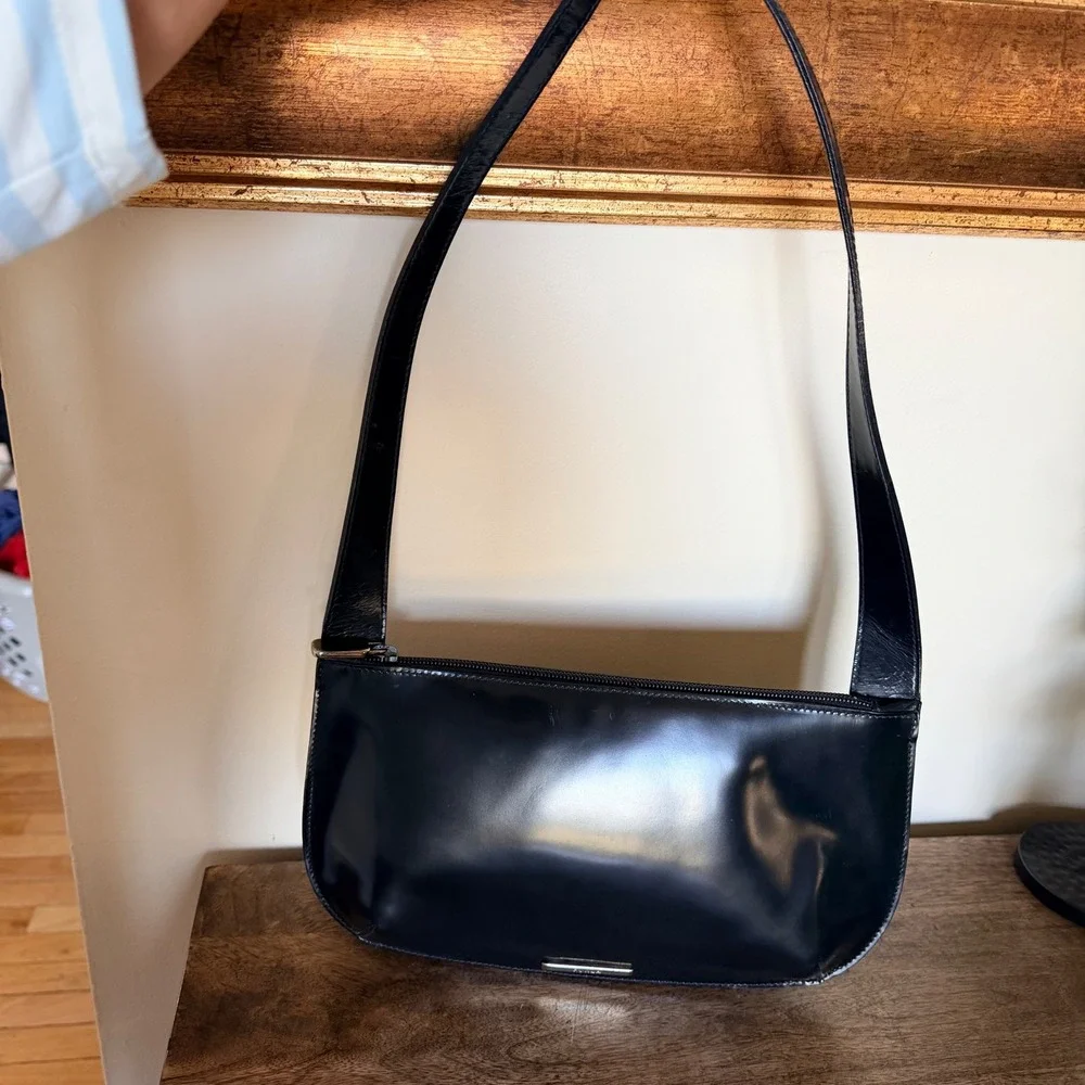 Vintage Furla Shoulder Bag‎ Black Patent Leather Made in Italy Y2K Minimalist